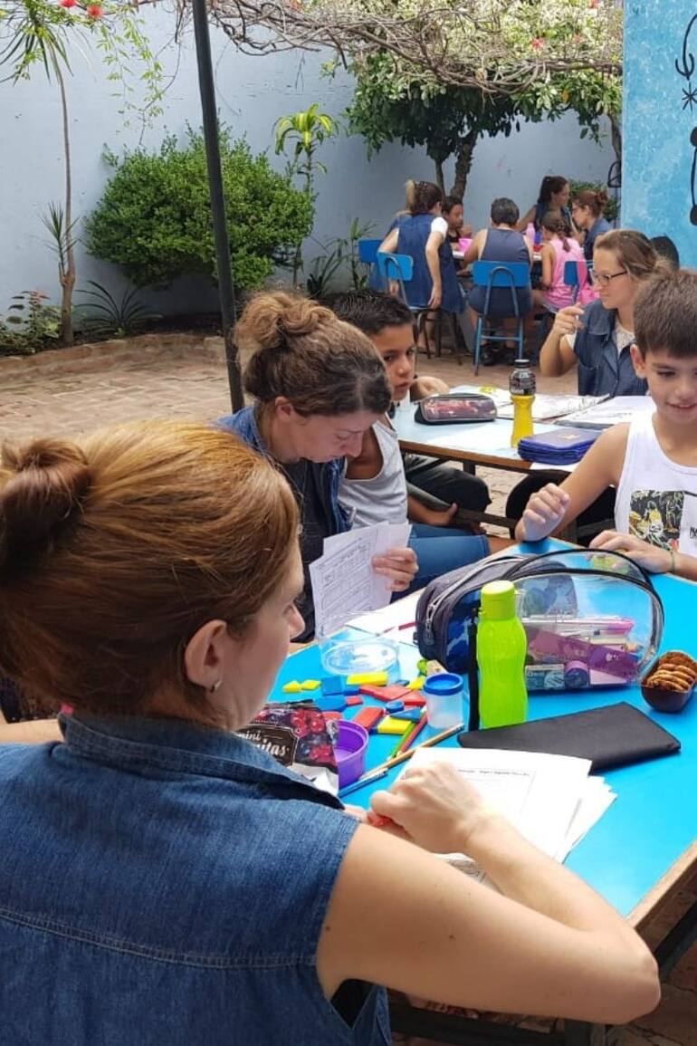 Inclusión escolar: así trabajan con los chicos las maestras integradoras
