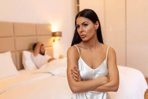 Incluso en parejas estables y matrimonios jóvenes la frecuencia sexual ha bajado, indican estudios recientes