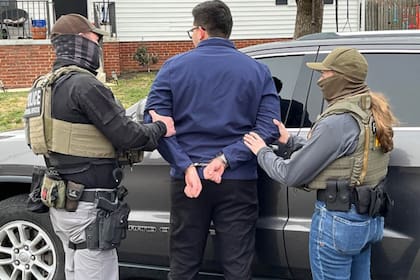 Incluso si no se enfrentan cargos criminales, una interacción con la policía puede tener implicaciones migratorias