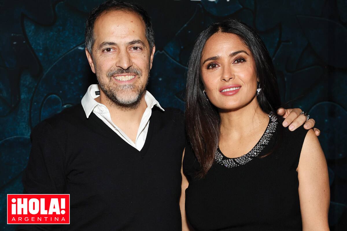 Incondicional con su único hermano, Salma demostró también su apoyo a través de sus redes sociales. "Estoy muy orgullosa de vos. Tu arduo trabajo, determinación, creatividad y dedicación dieron sus frutos. ¡Felicidades por la apertura de tu sublime exposición "Frequency"", escribió.