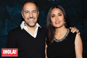 Incondicional con su único hermano, Salma demostró también su apoyo a través de sus redes sociales. "Estoy muy orgullosa de vos. Tu arduo trabajo, determinación, creatividad y dedicación dieron sus frutos. ¡Felicidades por la apertura de tu sublime exposición "Frequency"", escribió.