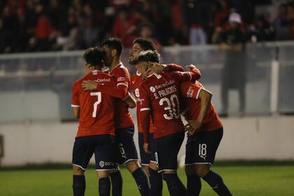 Independiente necesita más de imágenes como esta para enderezar el ciclo de Sebastián Beccacece, de flojo comienzo.