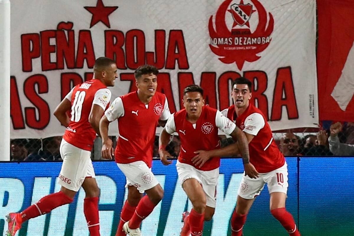 Independiente quiere reponerse tras la derrota en el clásico con Racing