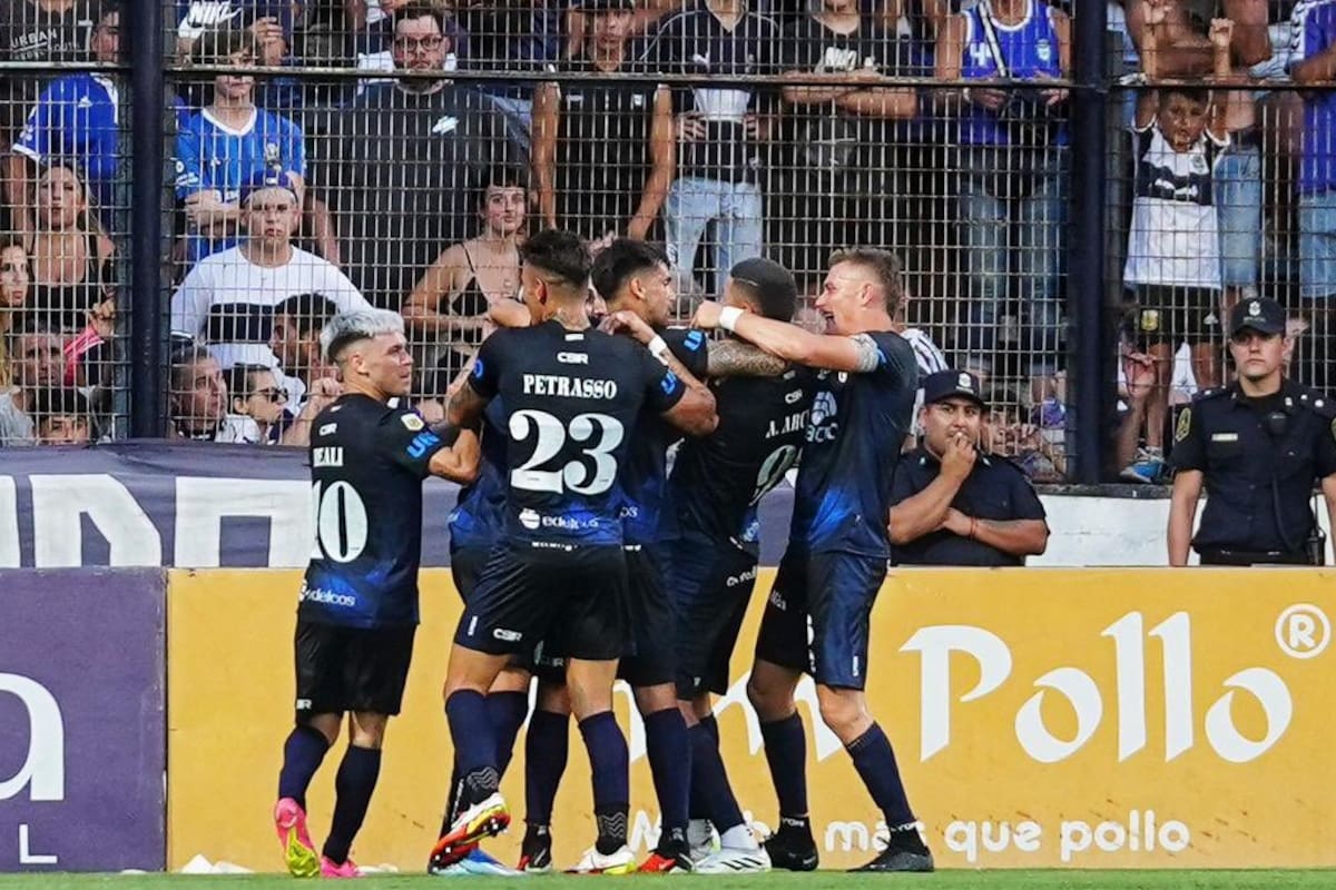 Independiente Rivadavia ganó y escaló varias posiciones en la tabla de promedios