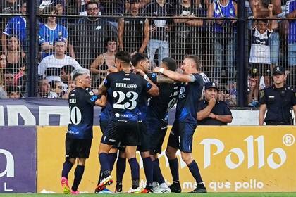 Independiente Rivadavia ganó y escaló varias posiciones en la tabla de promedios