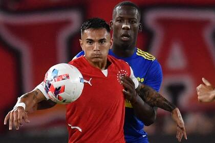 Independiente, sin chances de clasificar a una Copa Internacional, visita a Boca, que puede consagrarse