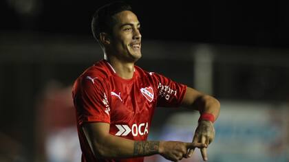 Figal festeja el 1-0.