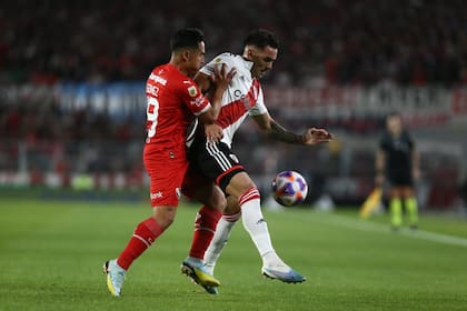 Independiente y River quieren romper la paridad que tienen en la tabla del grupo A e ir perfilándose para avanzar a cuartos de final