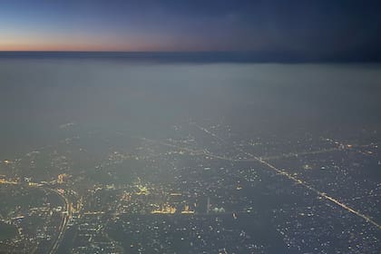 India hace una prueba de siembra de nubes para reducir la polución en Nueva Delhi