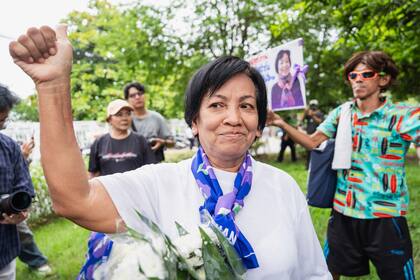 Indulto del rey libera a tailandesa que cumplía 43 años de cárcel por difamar a la monarquía