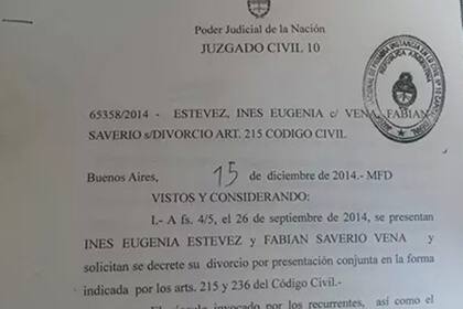 Inés Estévez celebró la sentencia de divorcio con una foto en Facebook de la causa judicial