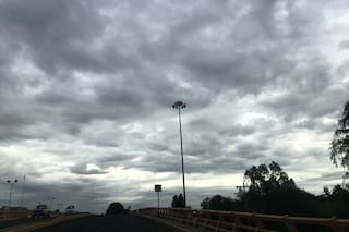 Por qué llueve, sale el sol, y vuelve a llover, pero no refresca: las causas y un anticipo del fenómeno que se aproxima