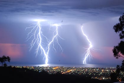 Inestabilidad prolongada: valle de Ohio y Grandes Lagos sufrirán tormentas dispersas hasta viernes con suelos ya saturados de agua