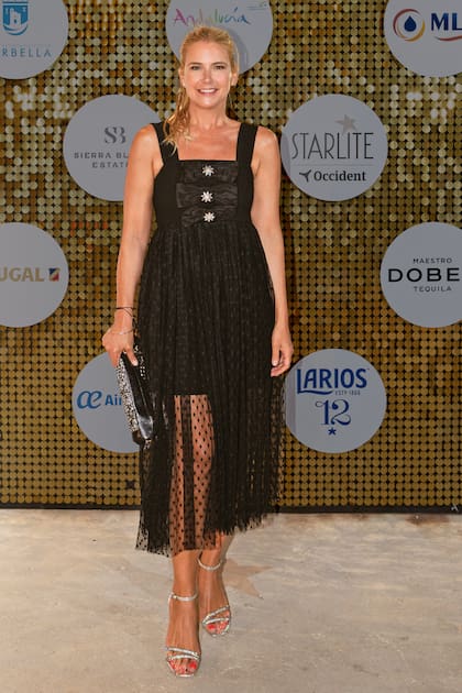 Infaltable. Valeria Mazza es habitué del festival boutique, ya que desde hace años es embajadora de Starlite. Para la ocasión impactó con un solero con transparencias y botones bijoux.