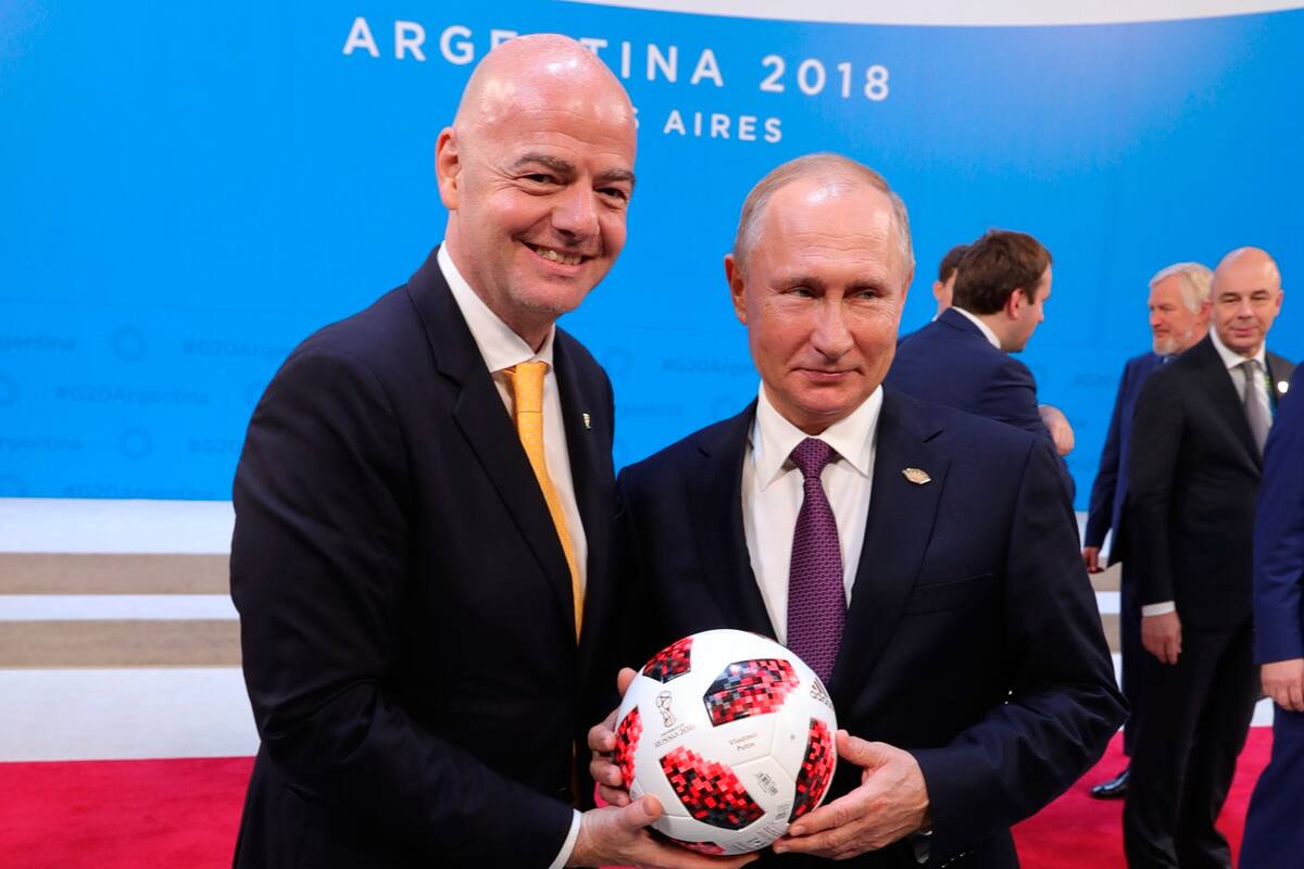 Infantino se reunió con Putin durante el G-20