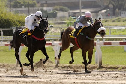 Infartame se adelantó a Lace and Pearls en el Juvenile Fillies