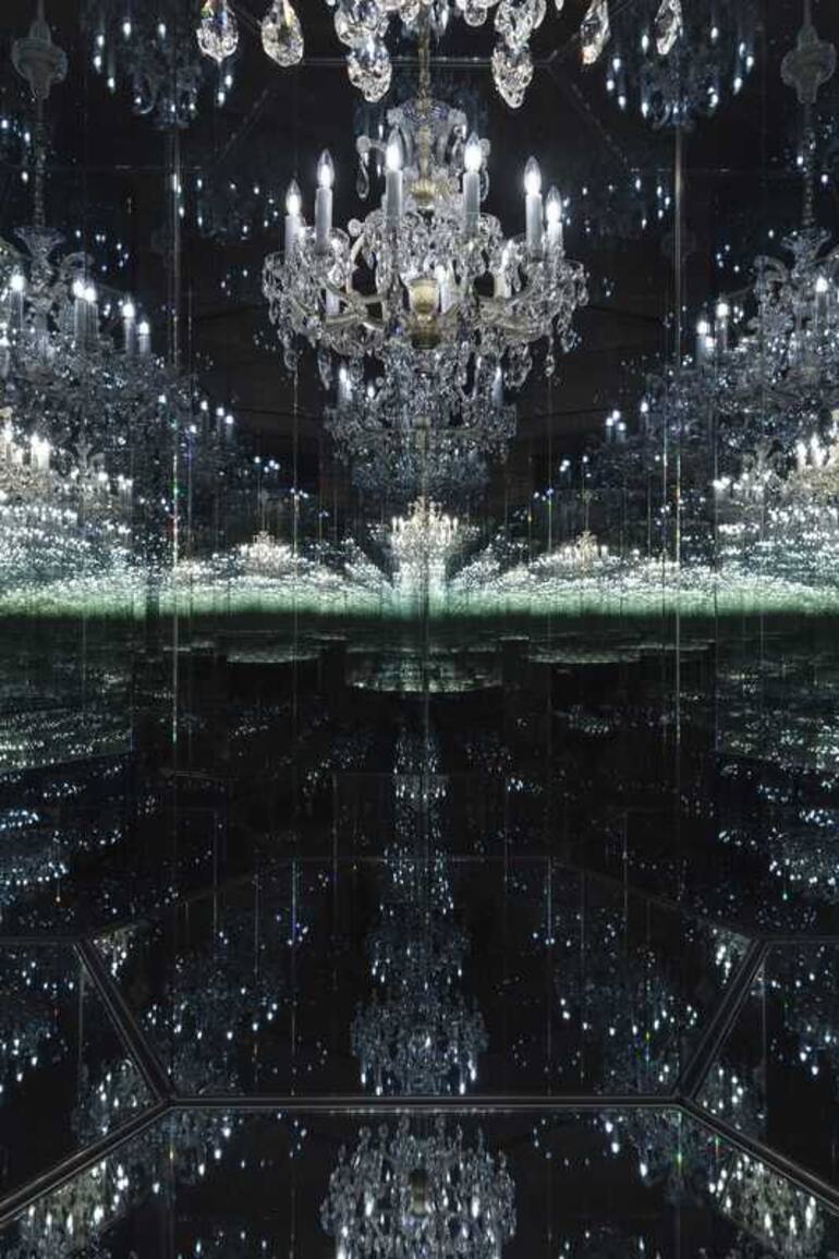 Infinity Mirror Rooms, de Yayoi Kusama, una de las obras exhibidas en Tate Modern