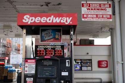 El precio del combustible creció en los últimos meses en Estados Unidos; en la imagen, una estación de servicio de Nueva York