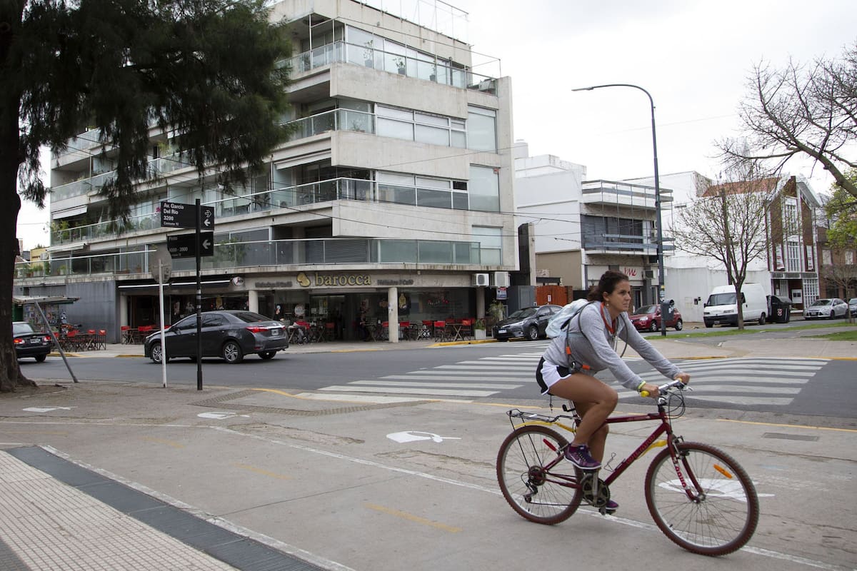 Influenciado por el crecimiento del corredor Donado–Holmberg, el verde y la conectividad, el barrio suma proyectos y promete revalorizaciones; además, la oferta usada defiende precios en alza
