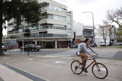 Influenciado por el crecimiento del corredor Donado–Holmberg, el verde y la conectividad, el barrio suma proyectos y promete revalorizaciones; además, la oferta usada defiende precios en alza