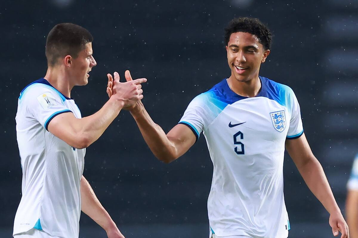 Inglaterra derrotó a Uruguay en La Plata y avanzó a octavos de final; el Charrúa se jugará la suerte en la última jornada