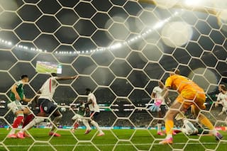 Inglaterra sobrevive al Azteca, fulmina a México en casa y avanza a los cuartos de final