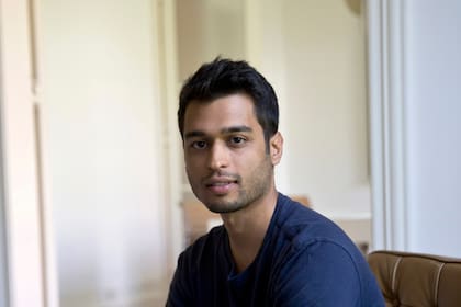 Inglés de padres paquistaníes, trajo la tendencia a la Argentina después de fundar el pionero The Collective en Londres; en cinco años espera tener 40 edificios construidos