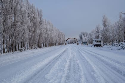 Ingreso a Lago Posadas por la ruta provincial 39