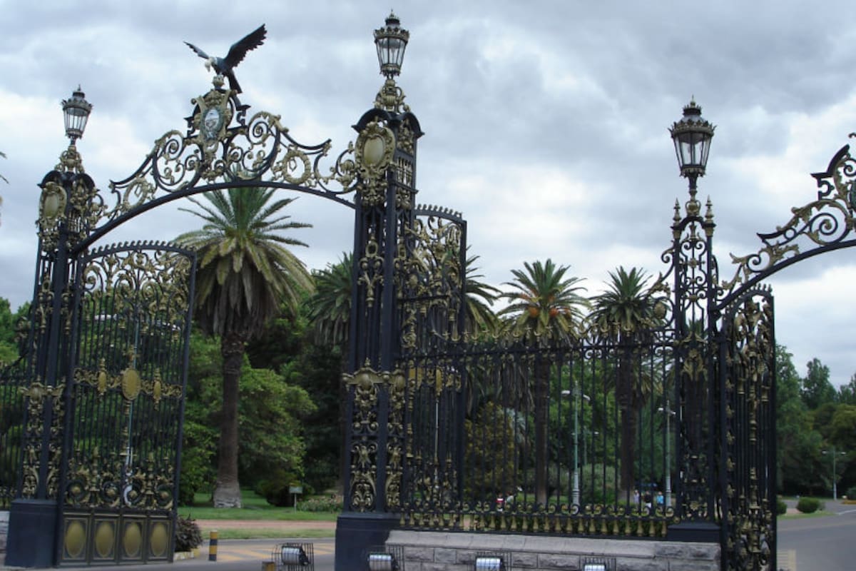Ingreso al Parque General San Martín