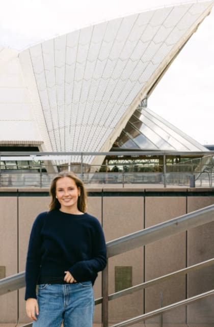Ingrid Alexandra durante su estadía en Australia, donde en 2025 comenzó una licenciatura en la Universidad de Sídney centrada en Relaciones Internacionales y Economía Política