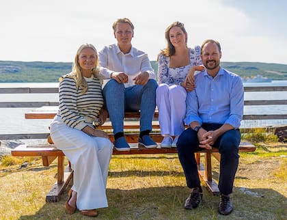 Ingrid Alexandra junto a sus padres, Haakon y Mette-Marit, su hermano Sverre Magnus