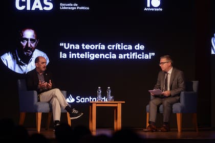 Innerarity nació en 1959 en Bilbao. Es catedrático de filosofía política, investigador Ikerbasque en la Universidad del País Vasco