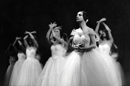 Inolvidable, Olga Ferri como Giselle en una escena del segundo acto del ballet romántico