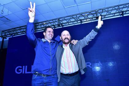 Insfrán junto al vicegobernador Eber Solís