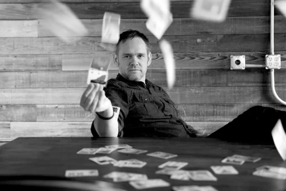 Inspirado por un libro sobre un equipo del MIT que venció a los casinos con matemáticas, David Drury decidió aprender a contar cartas