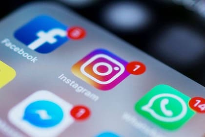 “Dejen que los niños se conozcan a sí mismos antes de que el mundo lo haga”: Australia prohíbe las redes sociales a los menores de 16