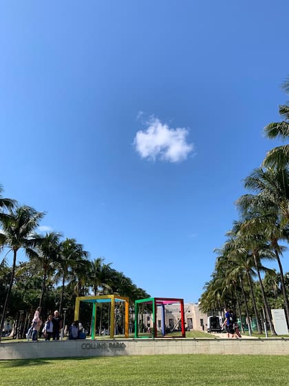 Instalación de Gachi Hasper en Collins Park