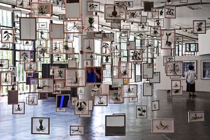 Instalación de la artista filipina Geraldine Javier en la Bienal de San Pablo