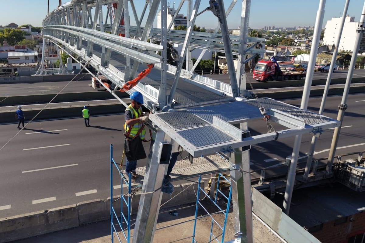 Instalación de peajes sin barreras en las autopistas Perito Moreno y 25 de Mayo