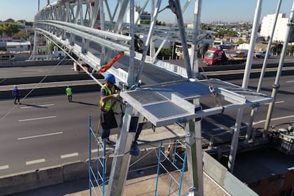 Instalación de peajes sin barreras en las autopistas Perito Moreno y 25 de Mayo