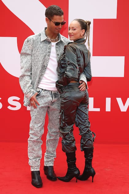 Instalado hace un año en España, Nicolás Furtado disfruta a pleno su nueva vida en el Viejo Continente. A la par de su romántica relación, el actor sigue apostando a su carrera: filmó la película "Me he hecho viral" junto a la española Blanca Suárez.