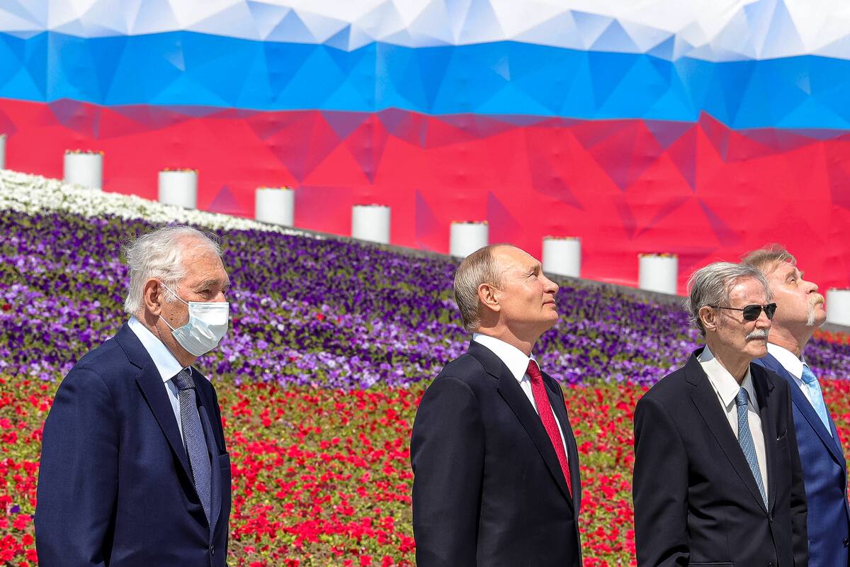 Instalan un túneles especiales de desinfección en el Kremlin y la residencia del presidente ruso Vladimir Putin