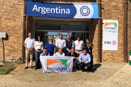 Integrantes de la delegación argentina en la Nampo en Sudáfrica