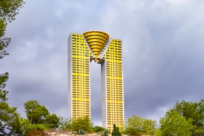 Intempo comenzó su construcción en 2006, en el medio de la fiebre benidormense por los rascacielos