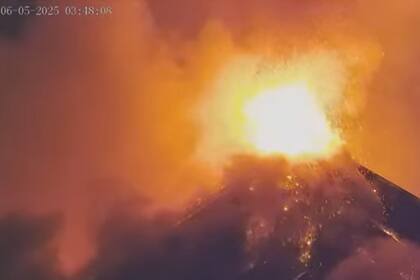 Intensa actividad del Volcán de Fuego en Guatemala