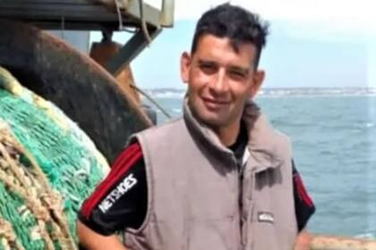 Intensa búsqueda por mar y aire de un marinero desaparecido en aguas del sur
