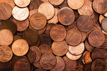 Intentar pulir o restaurar alguna de estas moneda podría disminuir su valor. Foto: Archivo.