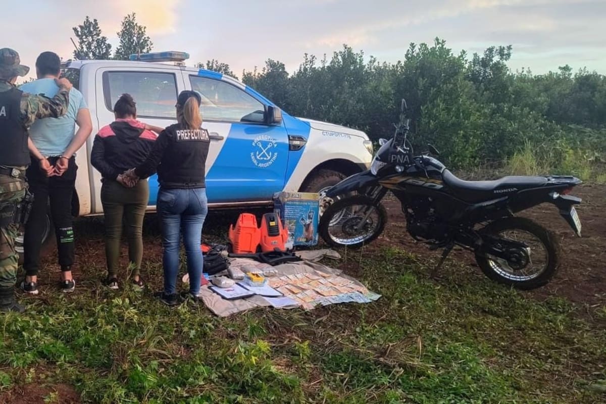 Intentaron ingresar en territorio argentino con droga escondida en una hidrolavadora, pero fueron detenidos