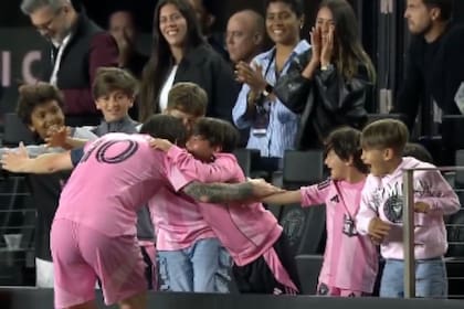 Inter Miami ganó y Lionel Messi festejó con sus tres hijos en el Chase Stadium (Foto: Captura de video)
