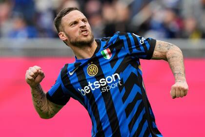 Inter y Napoli ganan y siguen en carrera por título de Serie A tras nueva derrota de Atalanta